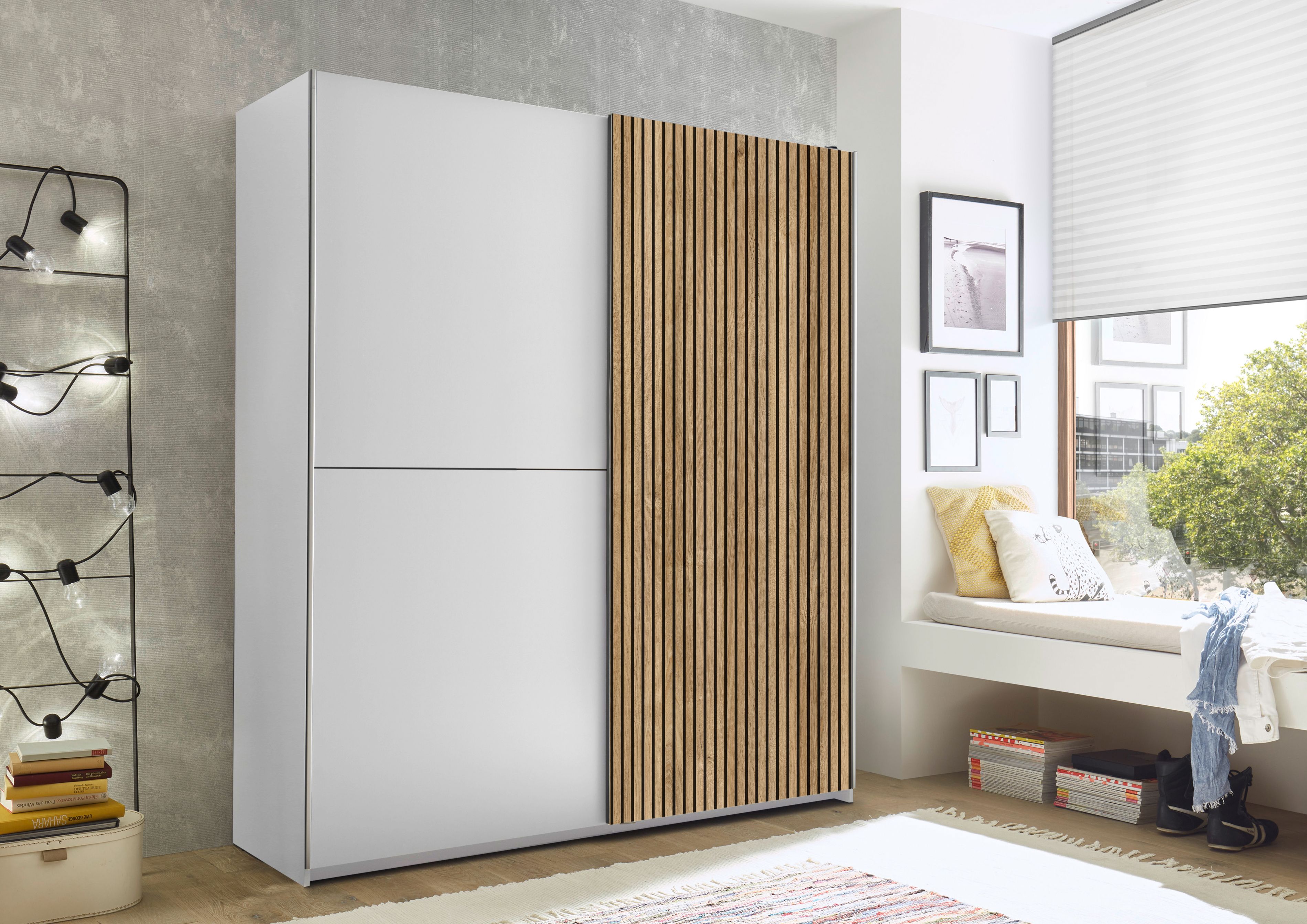 Schwebetürenschrank BERNO Schwebetürenschrank BERNO