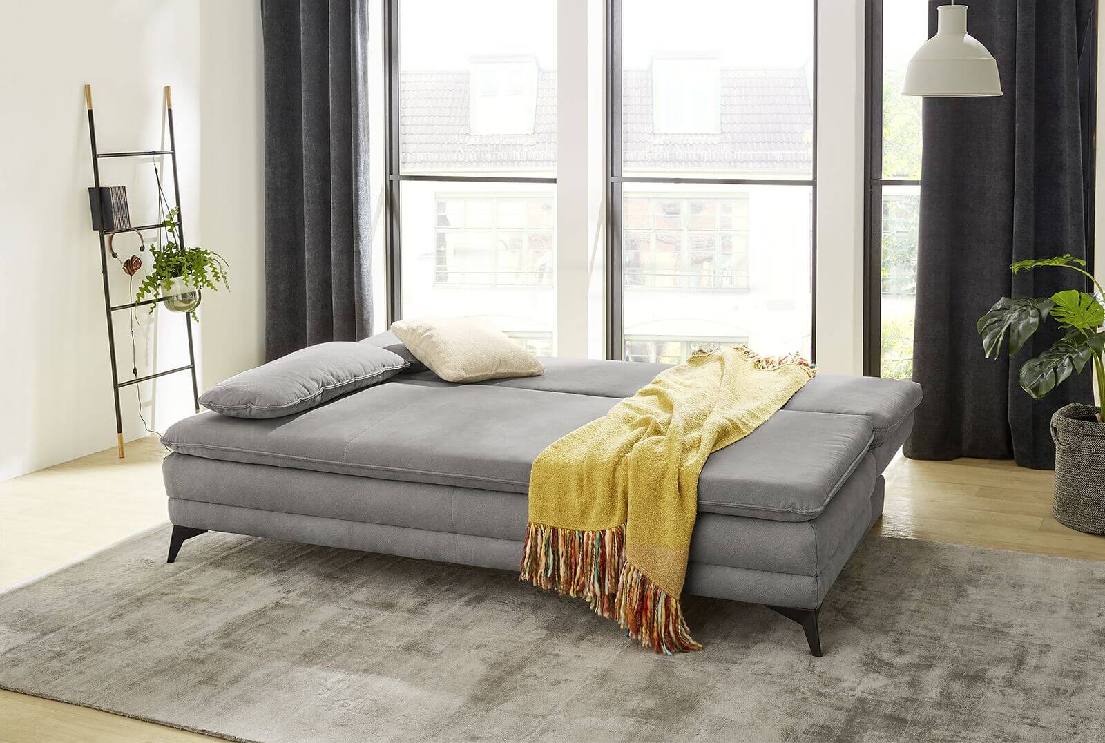 Canapé-lit moderne LAURIN, gris clair, pieds : métal noir, coffre de lit intégré
