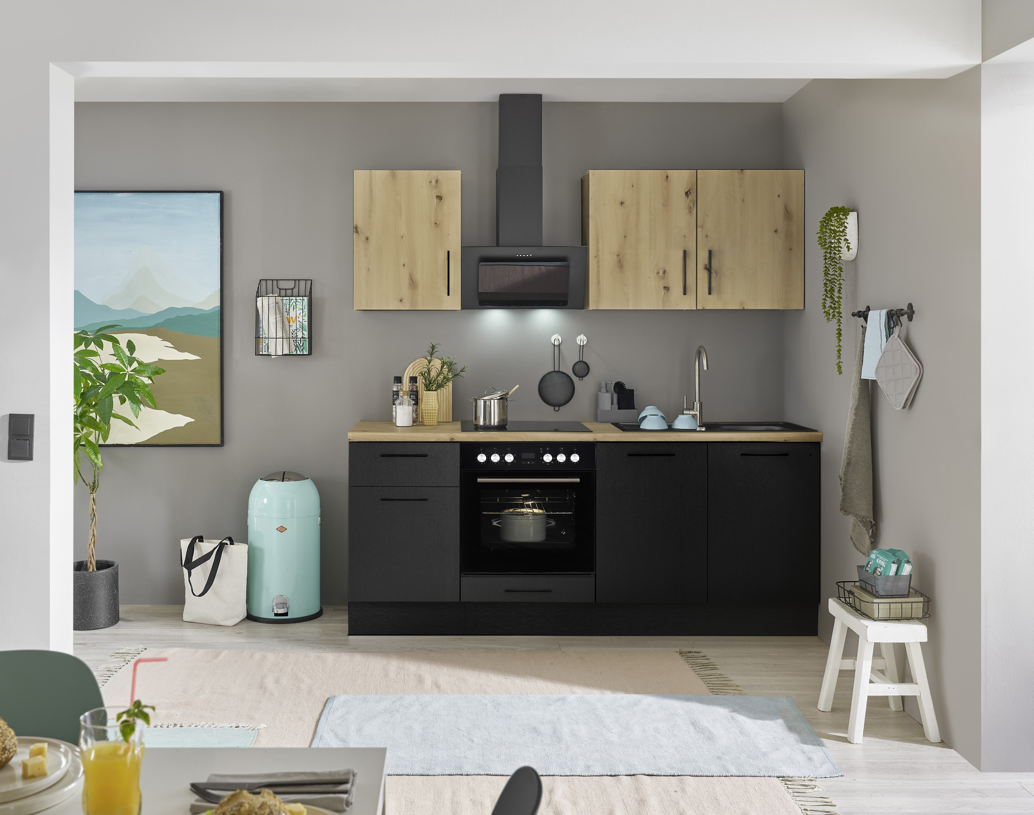 Küchenblock mit E-Geräten CORNWALL (Zeile) IV Küchenblock mit E-Geräten CORNWALL (Zeile) IV