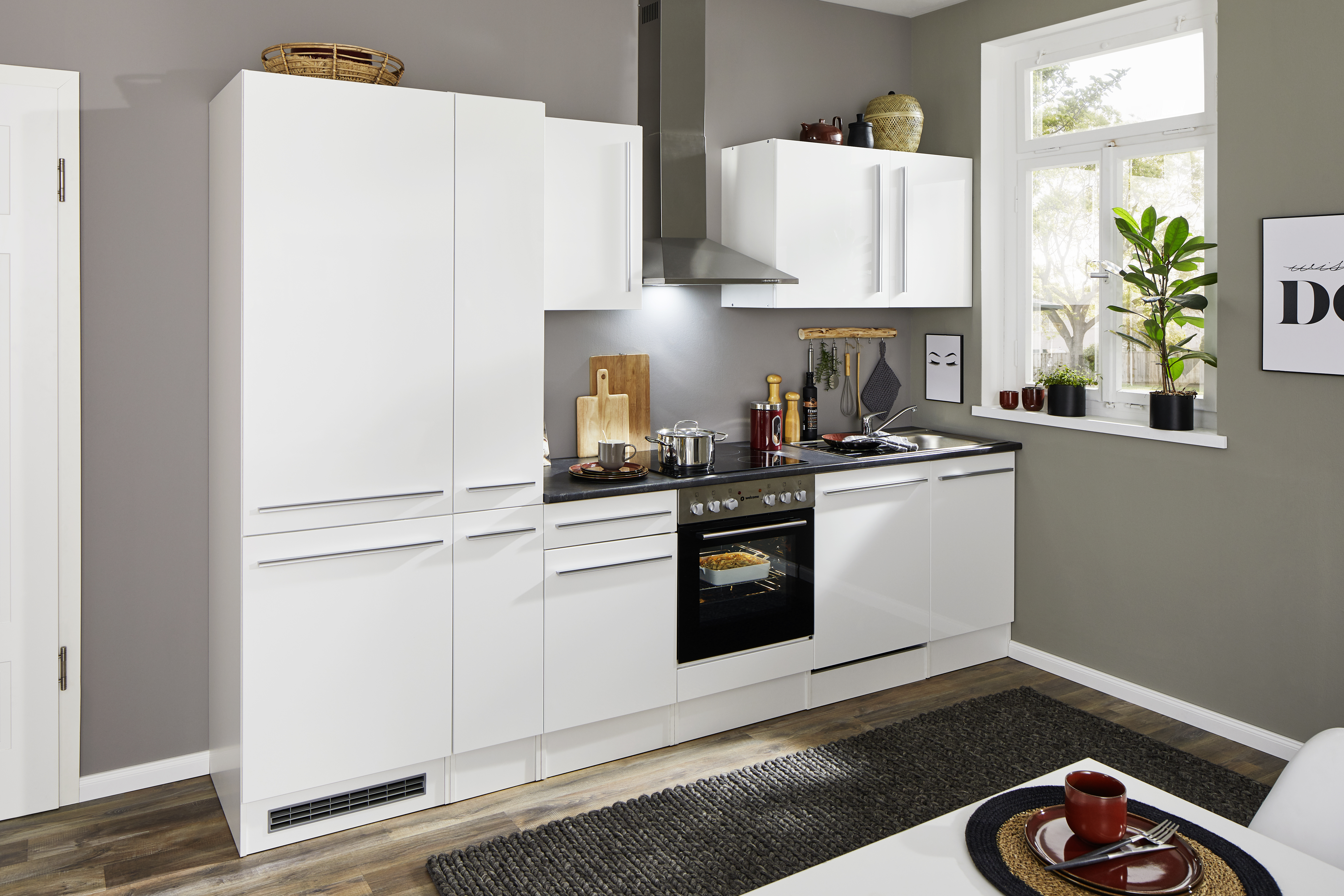 Küchenblock mit E-Geräten JAZZ 8 (Zeile-Kühlschrank-Apotheker) I Küchenblock mit E-Geräten JAZZ 8 (Zeile-Kühlschrank-Apotheker) I