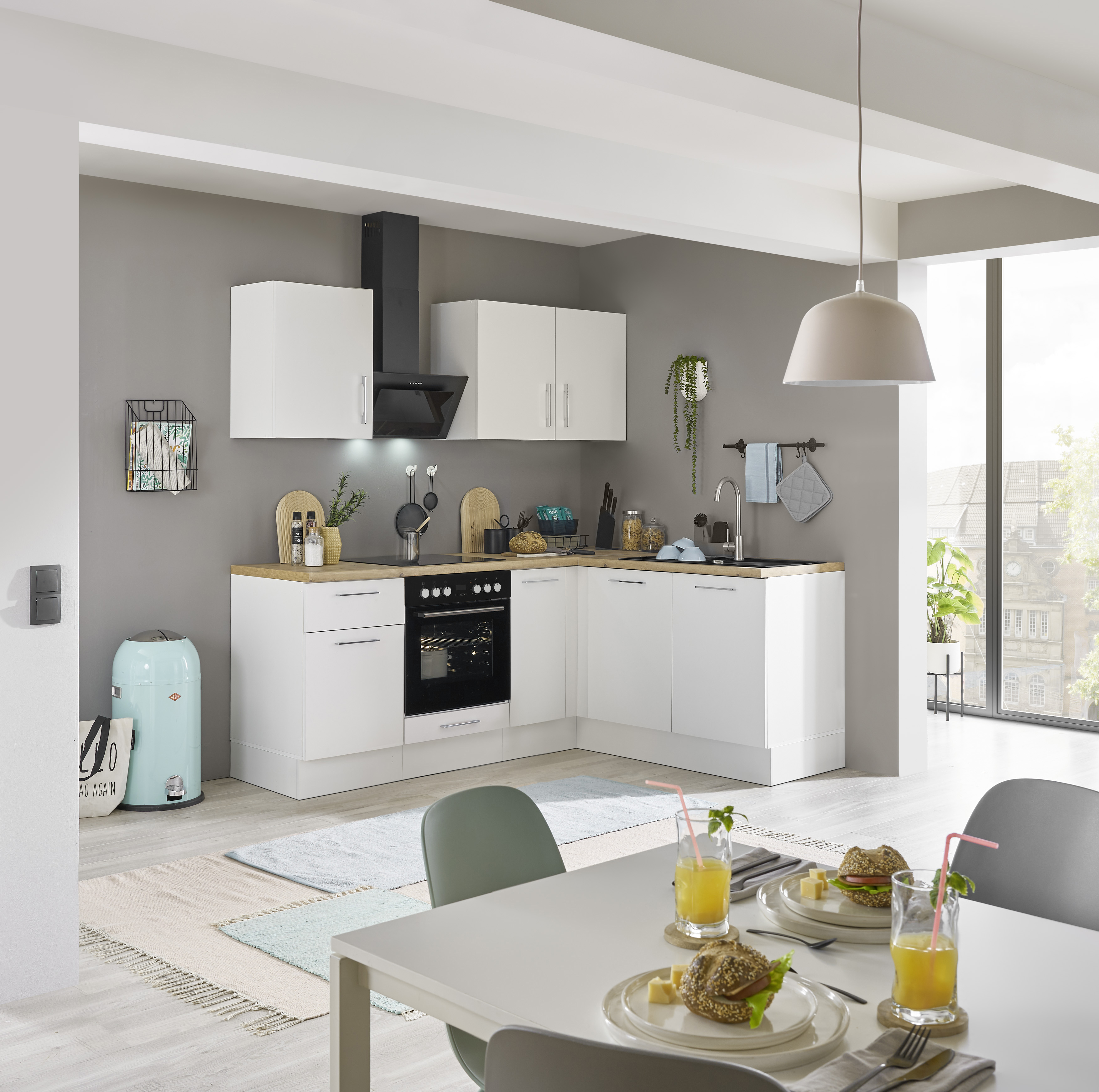 Küchenblock mit E-Geräten CORNWALL (Ecke) II Küchenblock mit E-Geräten CORNWALL (Ecke) II